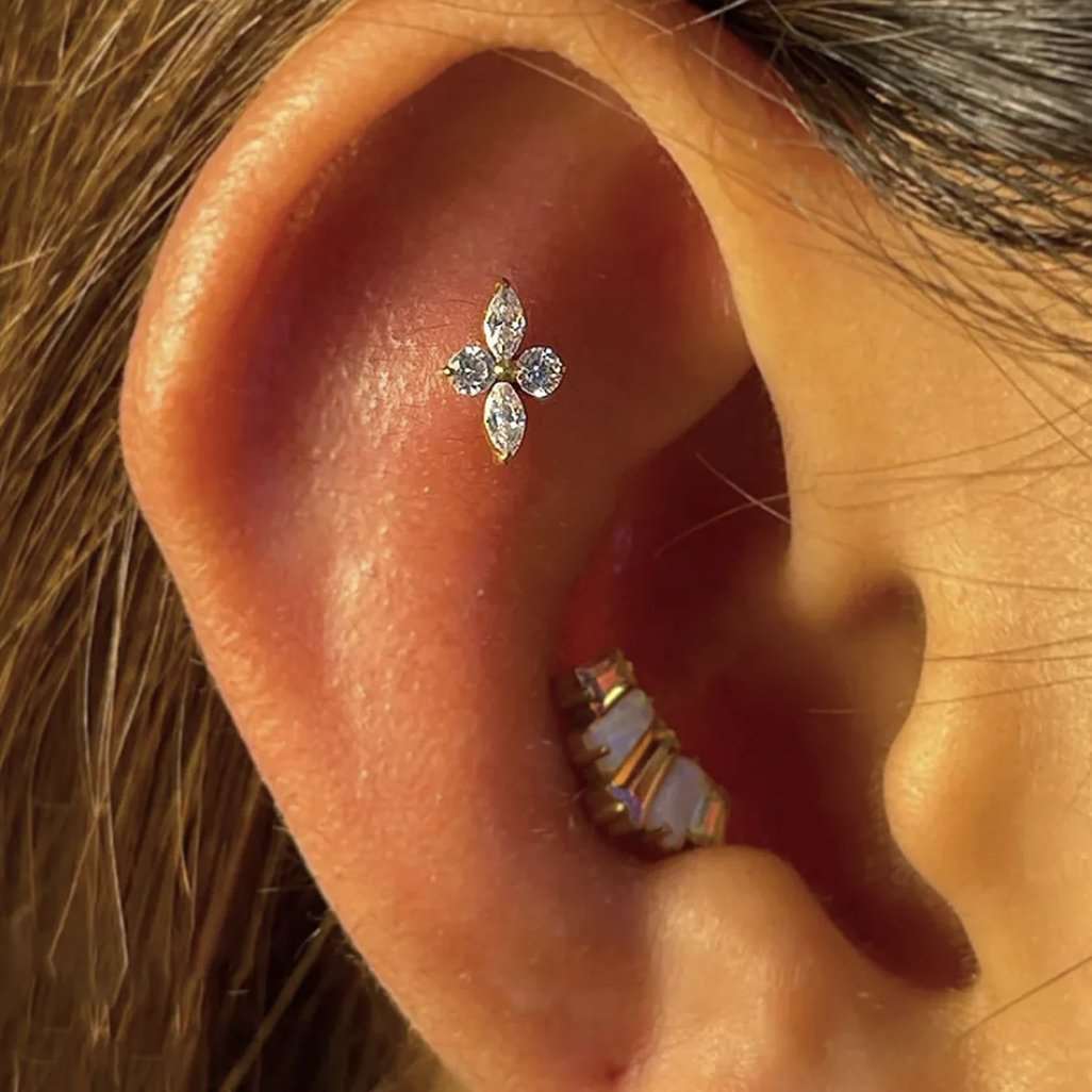 Crystal dainty labret stud earring gold - M. Elizabeth