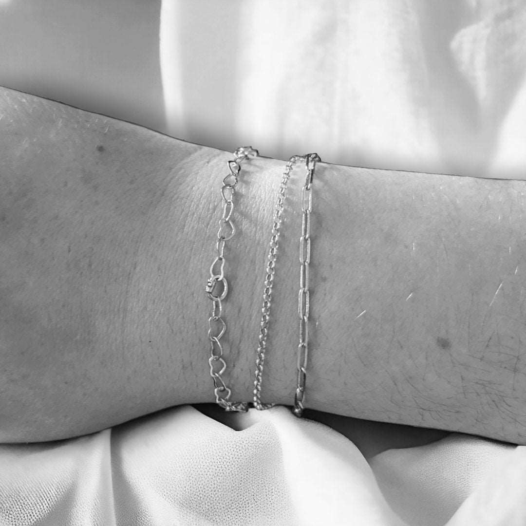 Love links permanent bracelet - M. Elizabeth